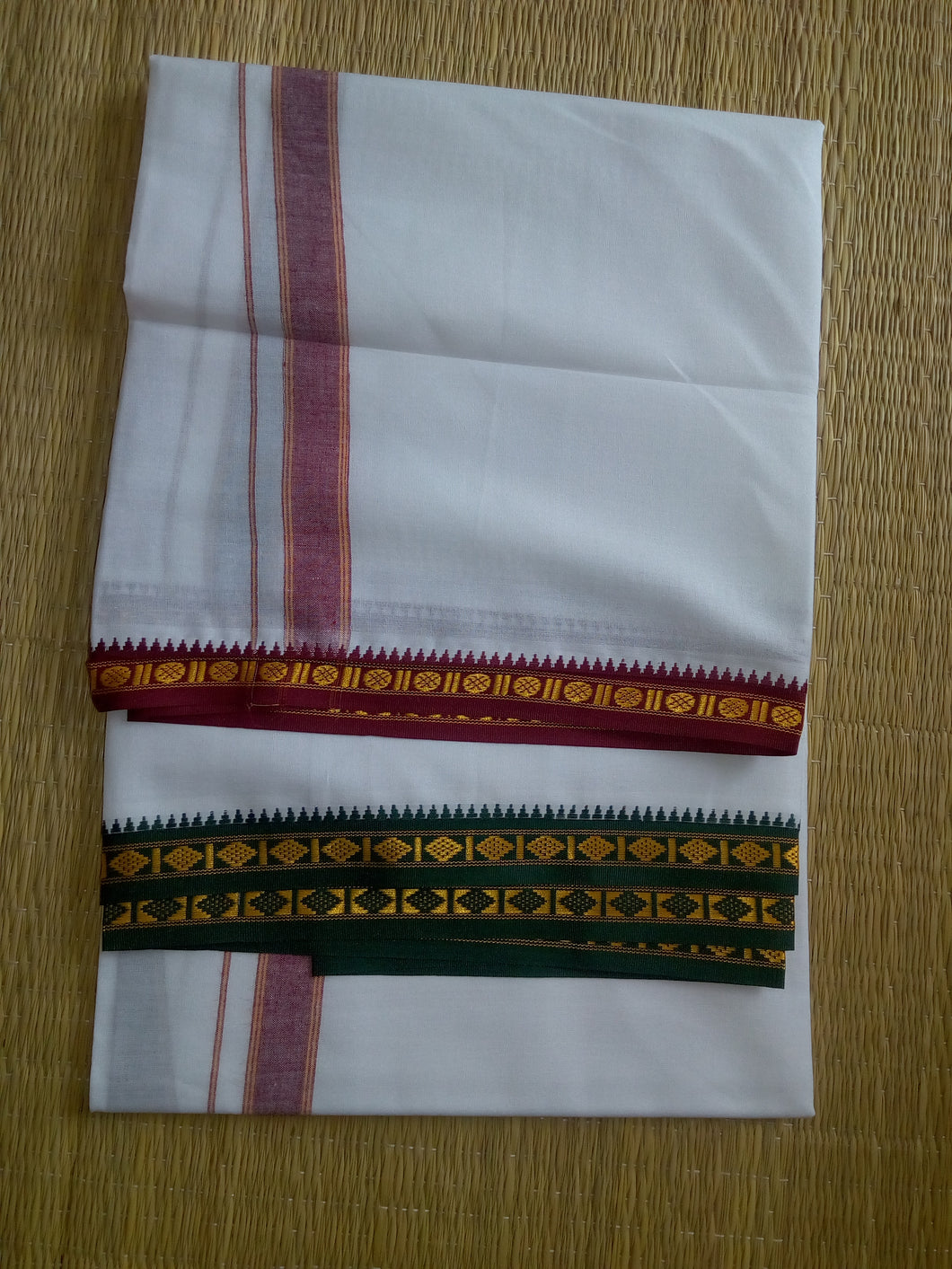 EXD328 Men's Traditional Border Dhoti With Velcro and Pocket on Bleach Dhoti Size 4 Mulam / 2 Mtr